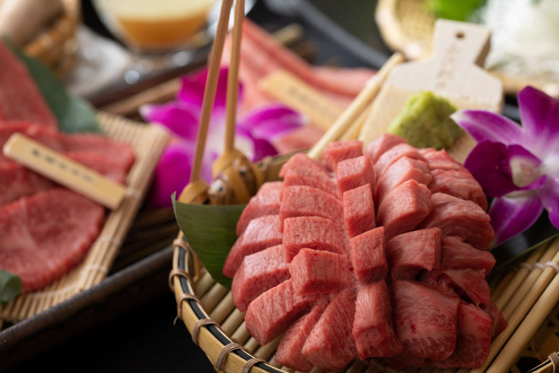 厳選した仙台牛を使用した焼肉を仙台東口でご提供しております