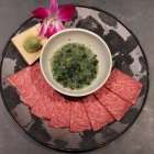 仙台でしか味わえないひとときを。大切な人と楽しむ「仙台牛」と「生たん」｜伊達哉